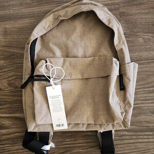 New With Tags Baggu Medium Nylon Backpack in Dove